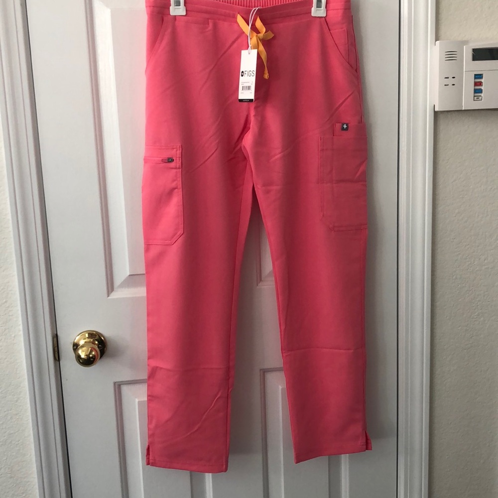 Women’s figs petit yolo pants